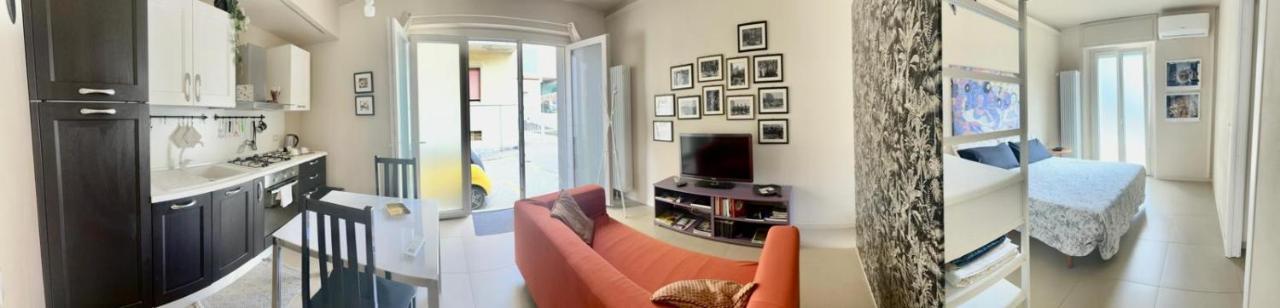 Piccolo Loft In Centro Asti Apartment ภายนอก รูปภาพ