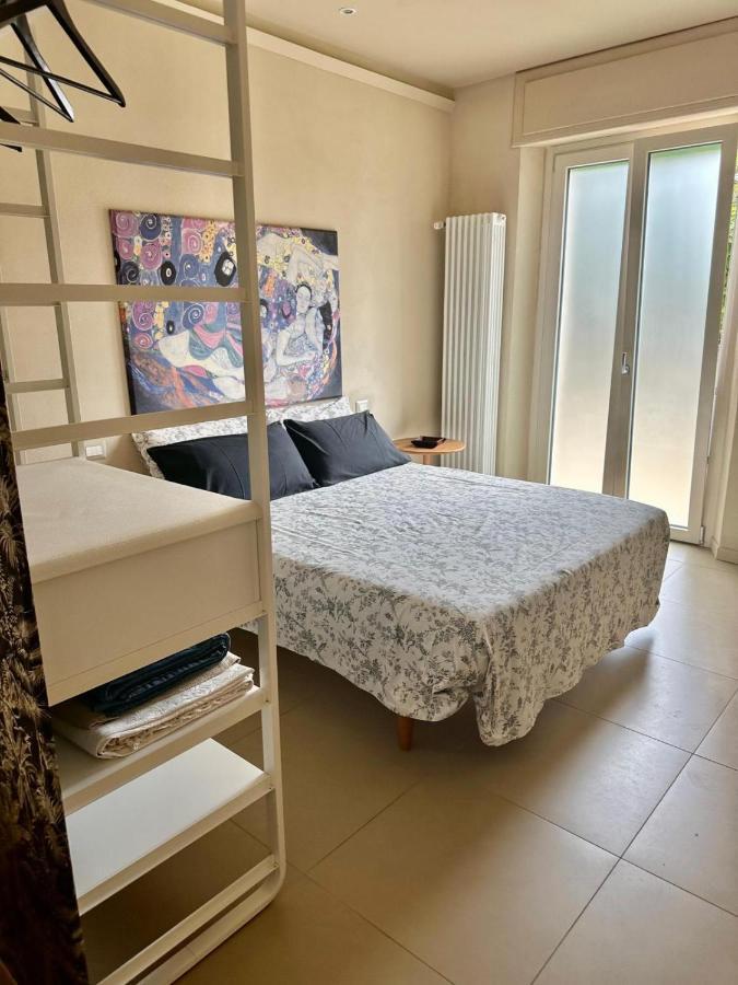 Piccolo Loft In Centro Asti Apartment ภายนอก รูปภาพ