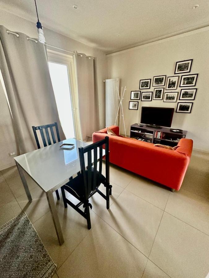 Piccolo Loft In Centro Asti Apartment ภายนอก รูปภาพ